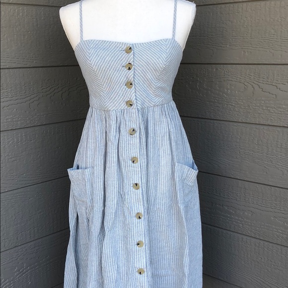 Grade & Gather Dresses & Skirts - Grade and Gather Button Up Midi Dress